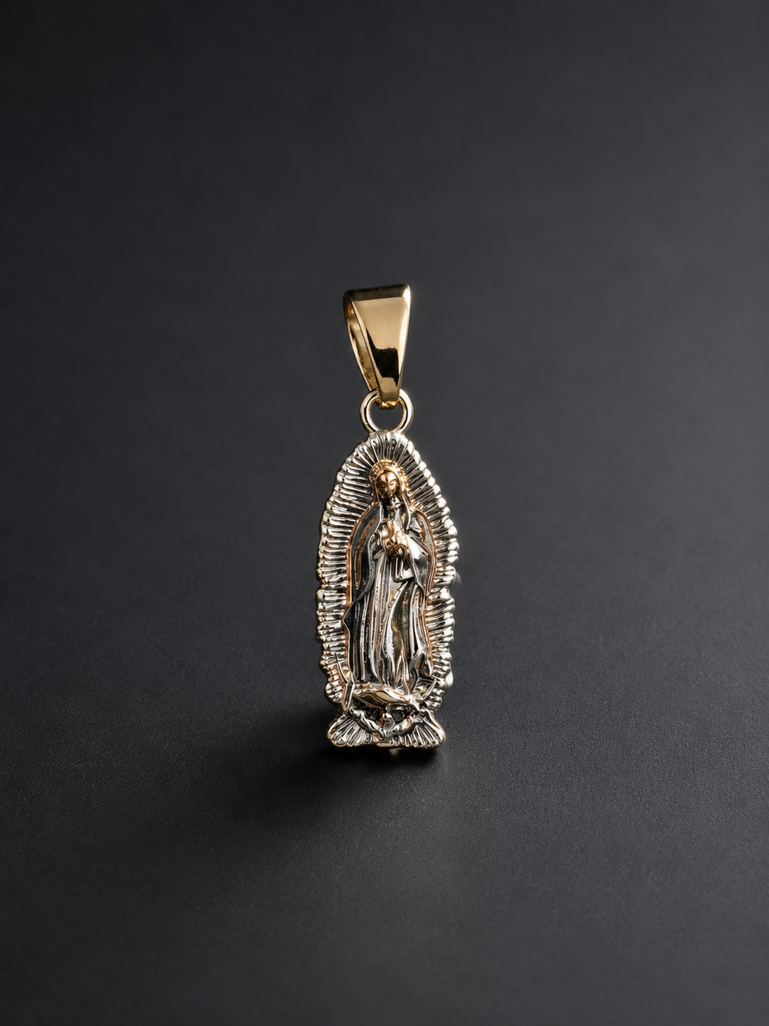 Dije Virgen De Guadalupe